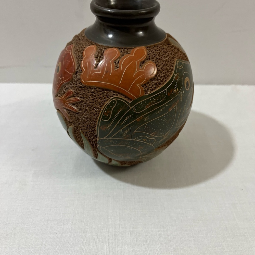 Decorative Ceramic Vase with Frog Design Latin American Style
